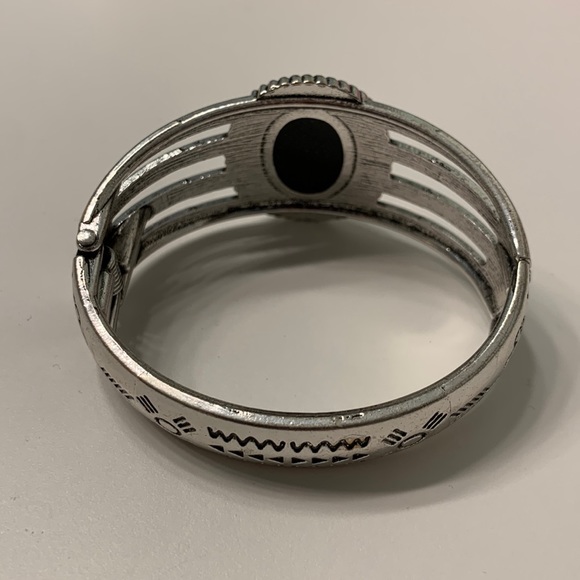 NWOT Aztec Cuff Bracelet - Picture 5 of 7
